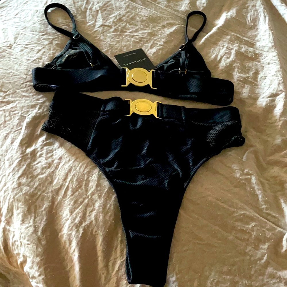 JLUXLABEL - Brand New Swimsuit- size small-black